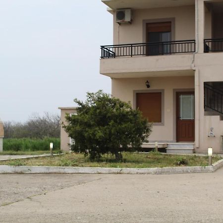 Vakis Apartments 2 Romanon Exterior foto