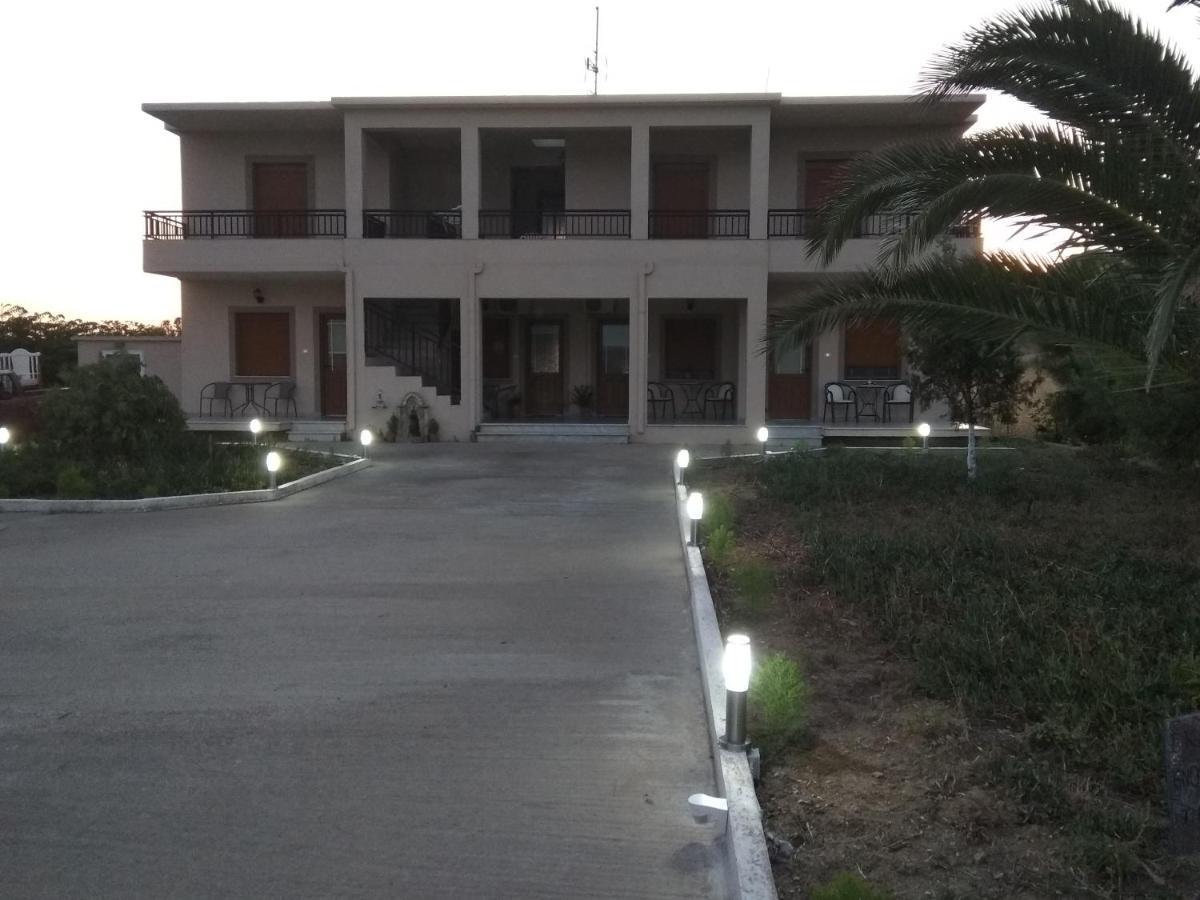 Vakis Apartments 2 Romanon Exterior foto